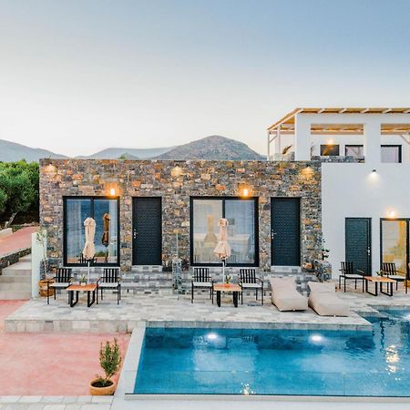 Plakakia Luxury Apartments Makrýgialos Екстериор снимка