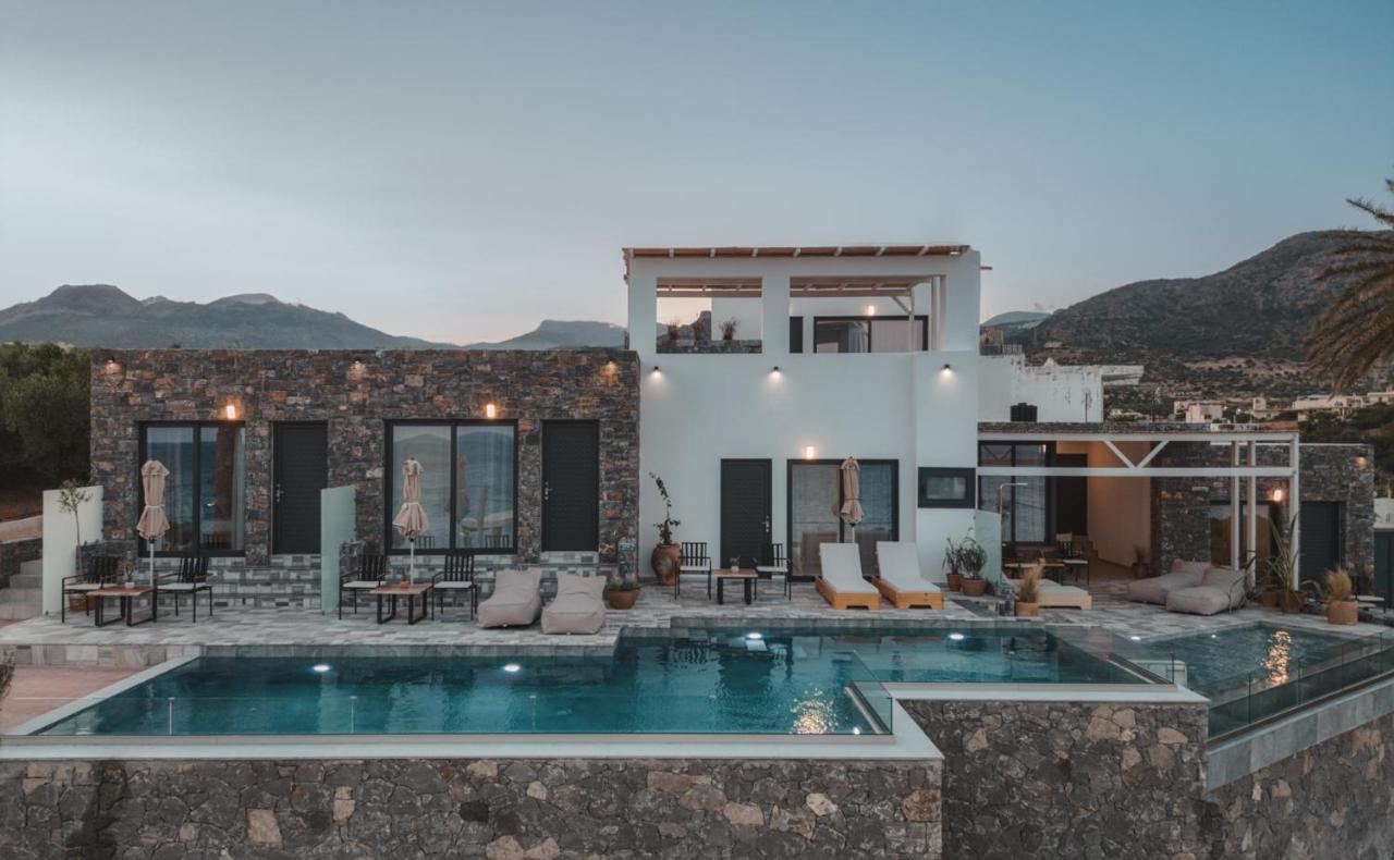 Plakakia Luxury Apartments Makrýgialos Екстериор снимка