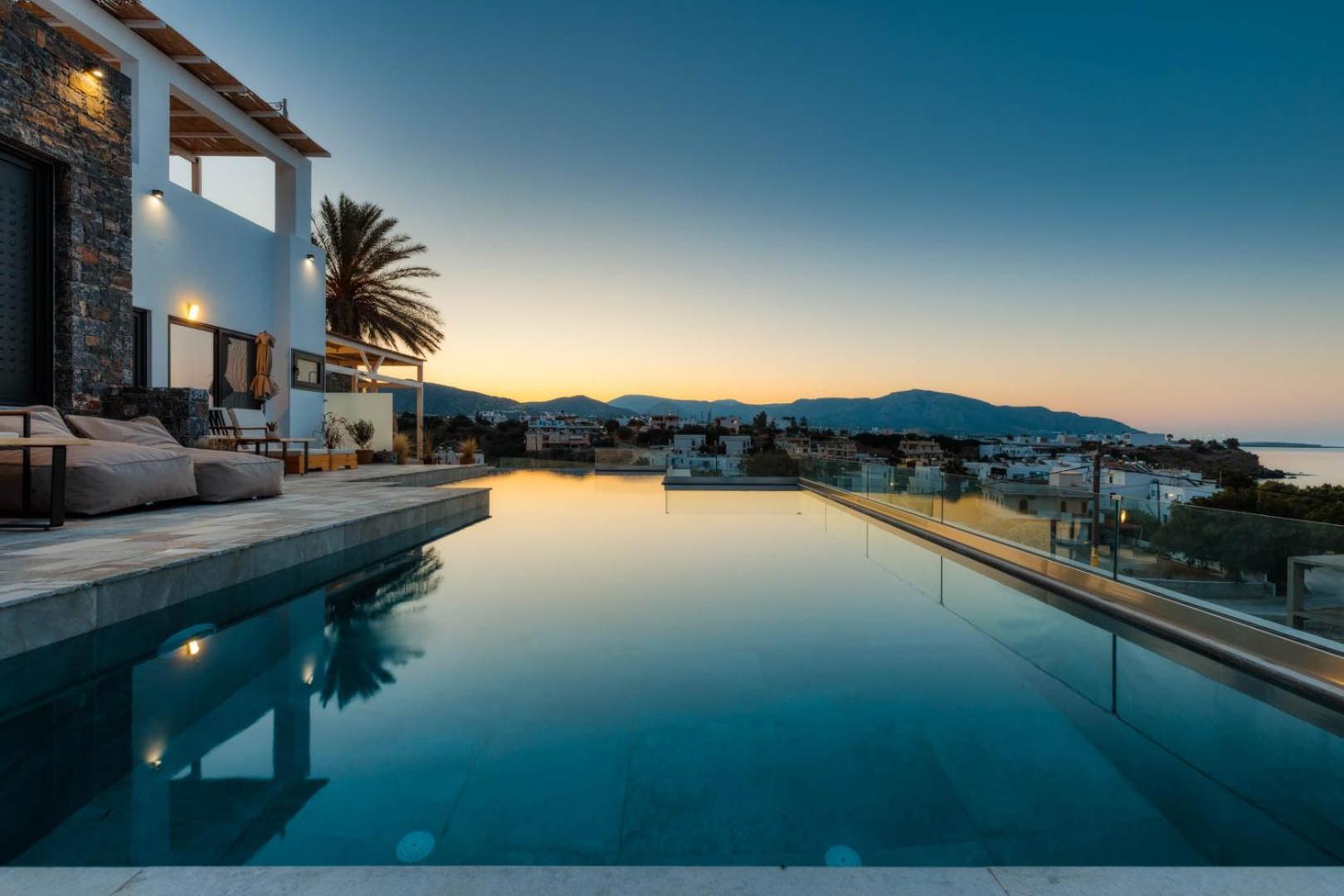 Plakakia Luxury Apartments Makrýgialos Екстериор снимка