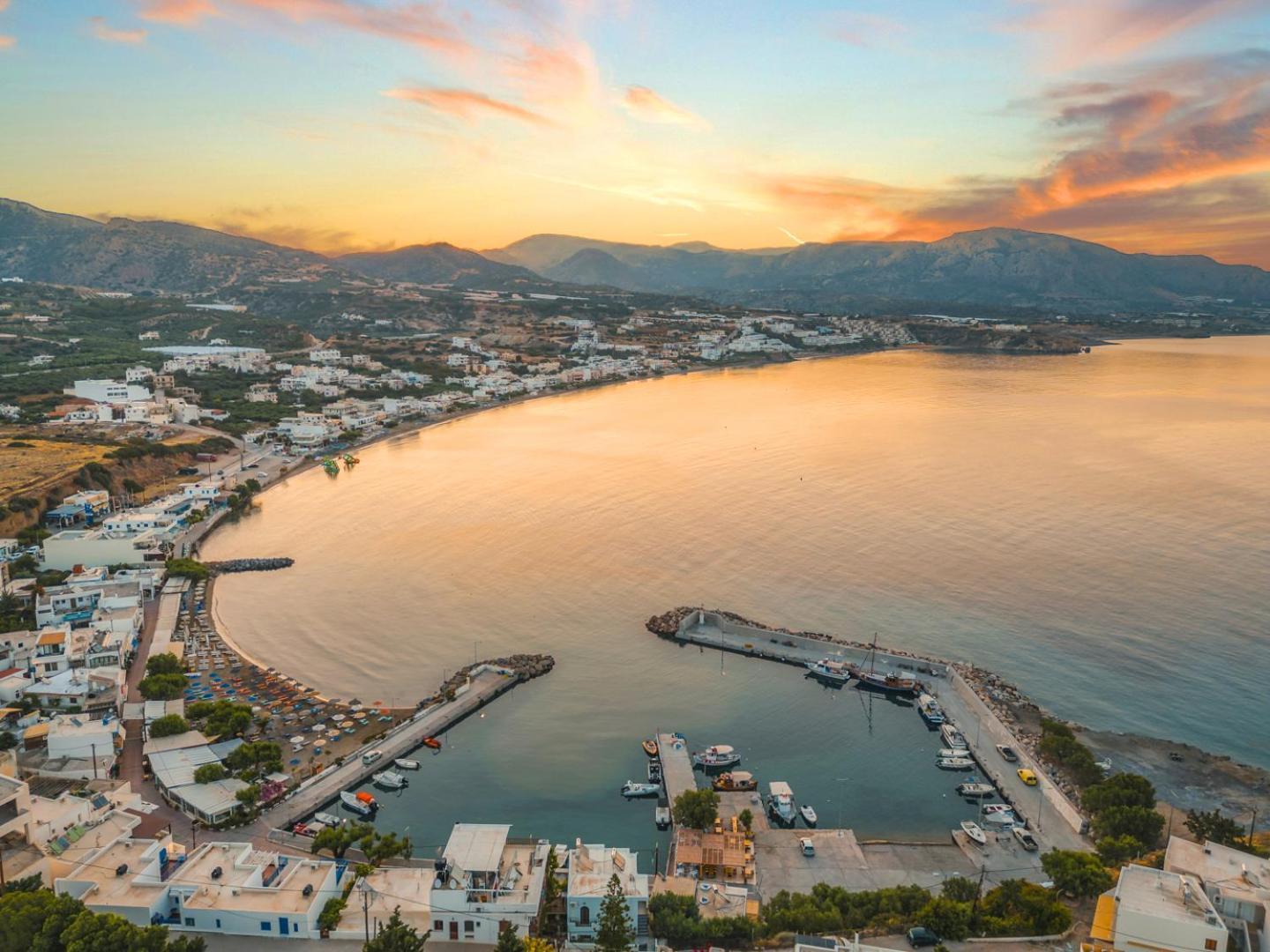 Plakakia Luxury Apartments Makrýgialos Екстериор снимка