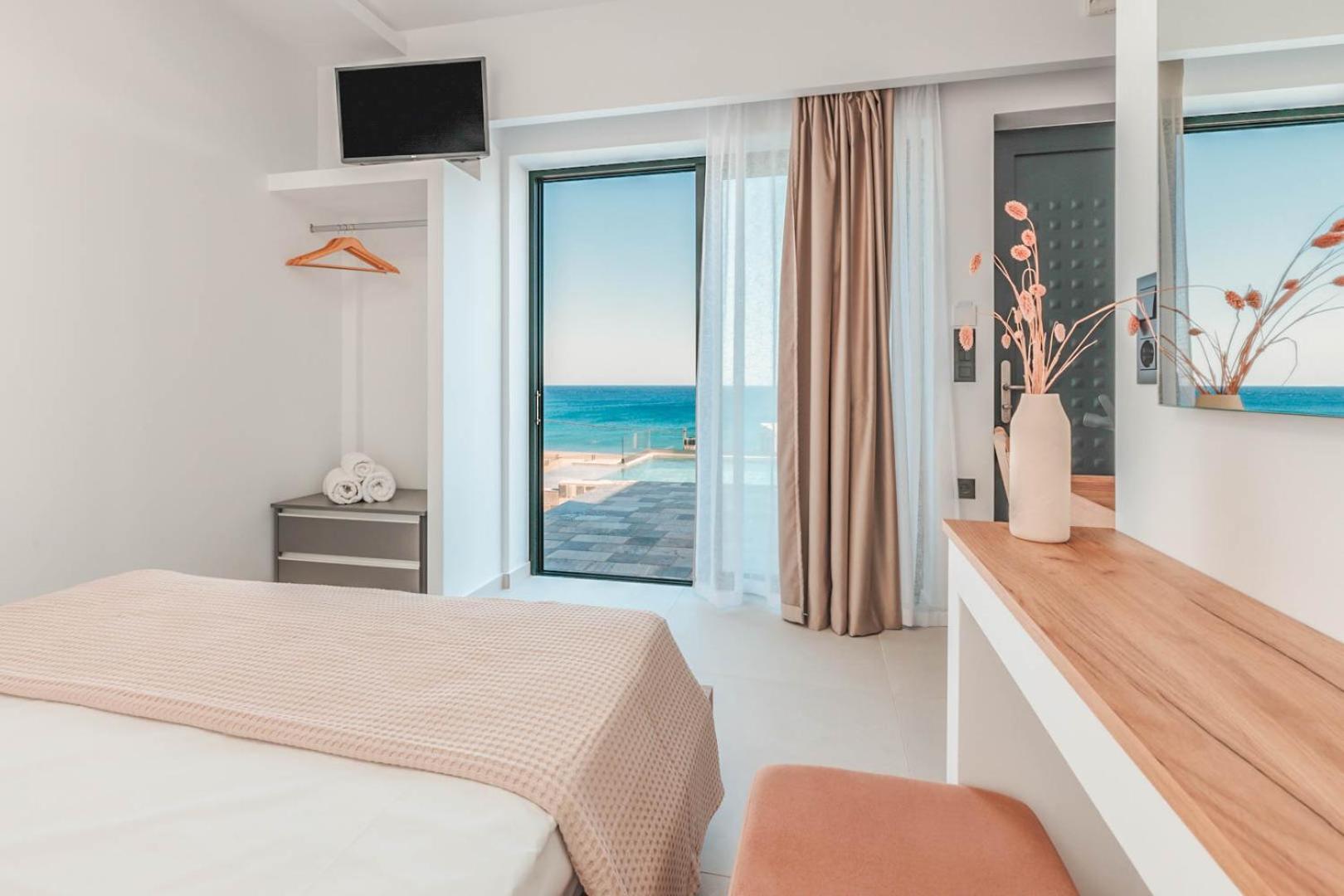 Plakakia Luxury Apartments Makrýgialos Екстериор снимка