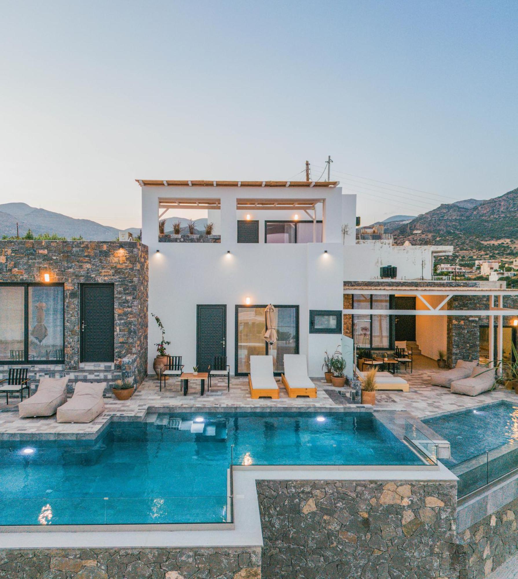 Plakakia Luxury Apartments Makrýgialos Екстериор снимка