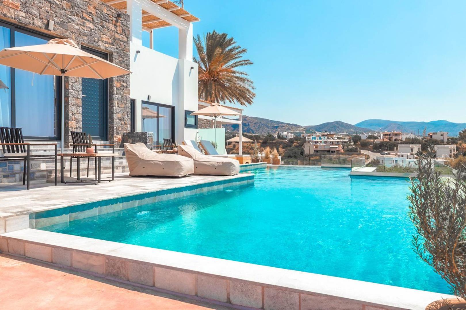 Plakakia Luxury Apartments Makrýgialos Екстериор снимка